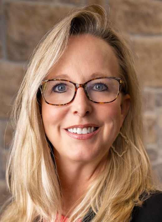 Julie Oakley-Headshot - Copy - Copy - Copy